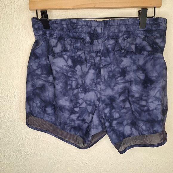 Athleta Mesh Racer Mid Rise 4in Small - Picture 4 of 7